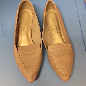 Nude flats, size 7